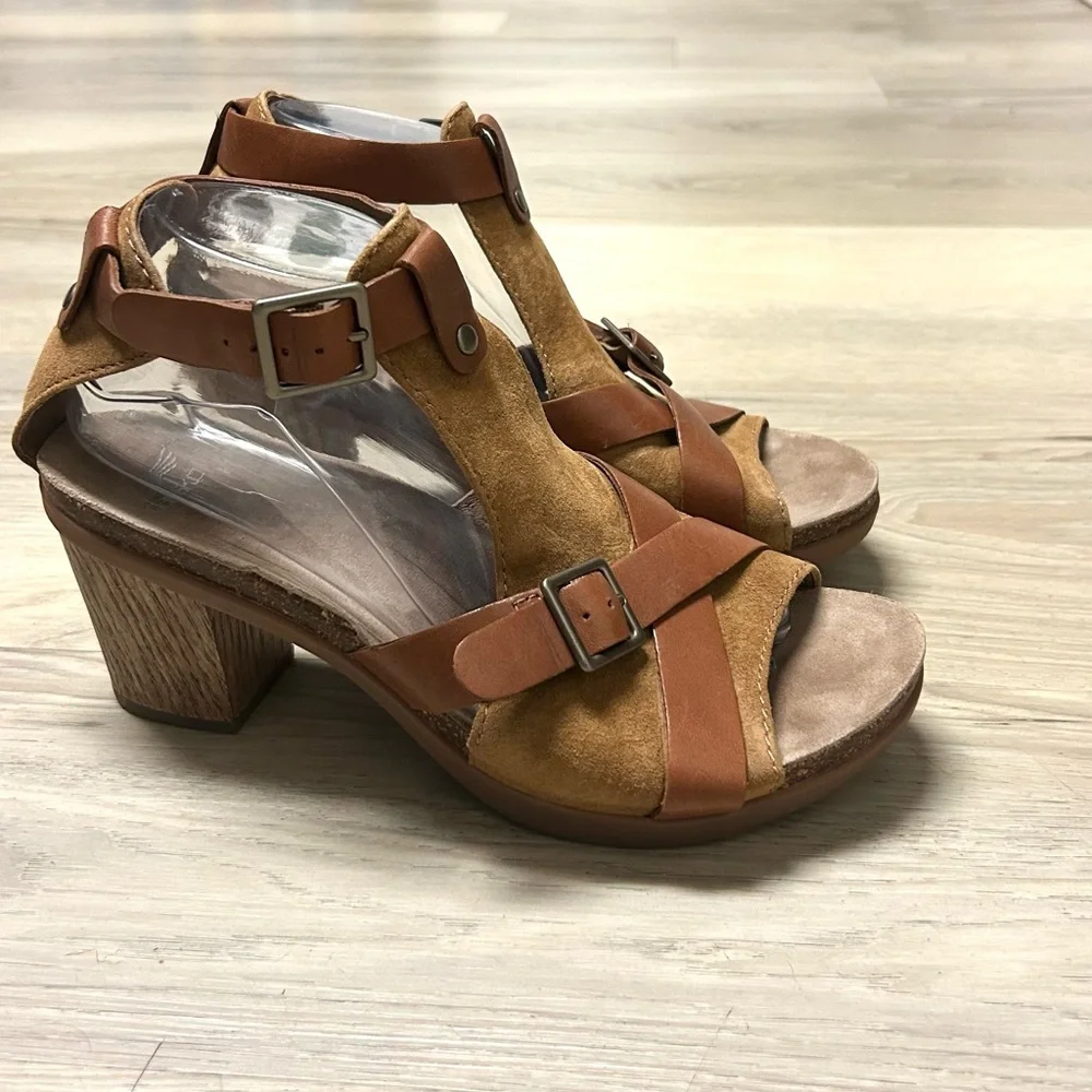 Dansko Sandals Dominique Tan Brown Women 40 US 9.5-10 Block Heel Leather Suede - Picture 3 of 13